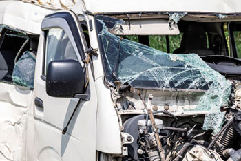 Accident d'un véhicule utilitaire léger - source fotolia