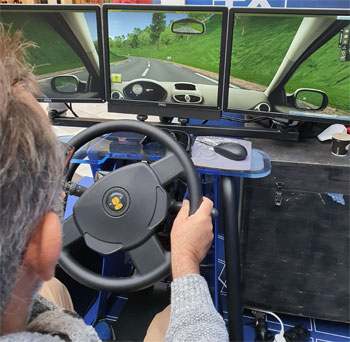 Simulateur de conduite pour sensibiliser sur le risque routiere - Prev2r
