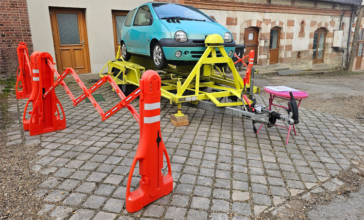 sensibilisation au port de la ceinture de sécurité avec la voiture tonneau