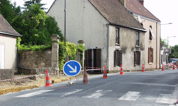 Zone de travaux à Sceaux sur Huisne