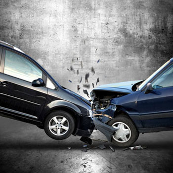 Accident avec choc frontal - Source Fotolia.