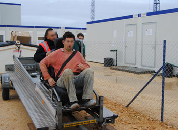 L'impact du chariot sur le chassis du simulateur de choc frontal