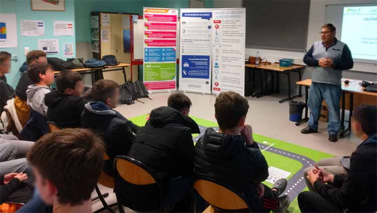  Sensibilisation stupéfiants et conduite en milieu scolaire- Prev2r - reproduction interdite.
