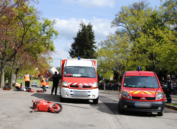 Simulation d'accident lors d'une action de prévention du risque routier